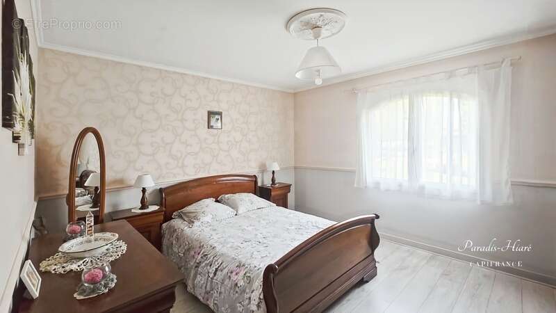 Maison à BLANQUEFORT