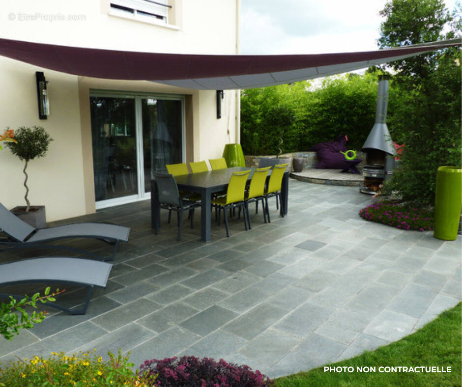 Appartement à VILLENEUVE-LOUBET