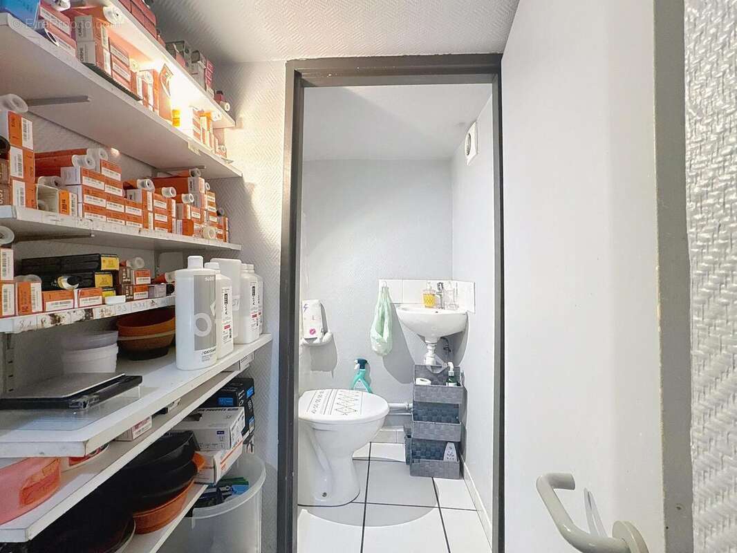 Photo 5 - Commerce à VOIRON