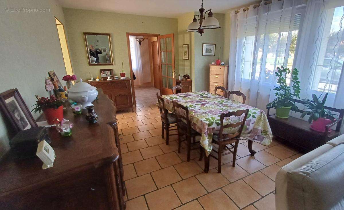 Maison à SALOUEL