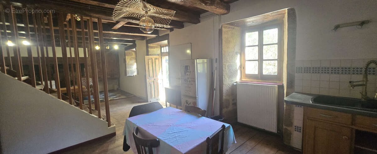 Maison à SAINT-BONNET-ELVERT