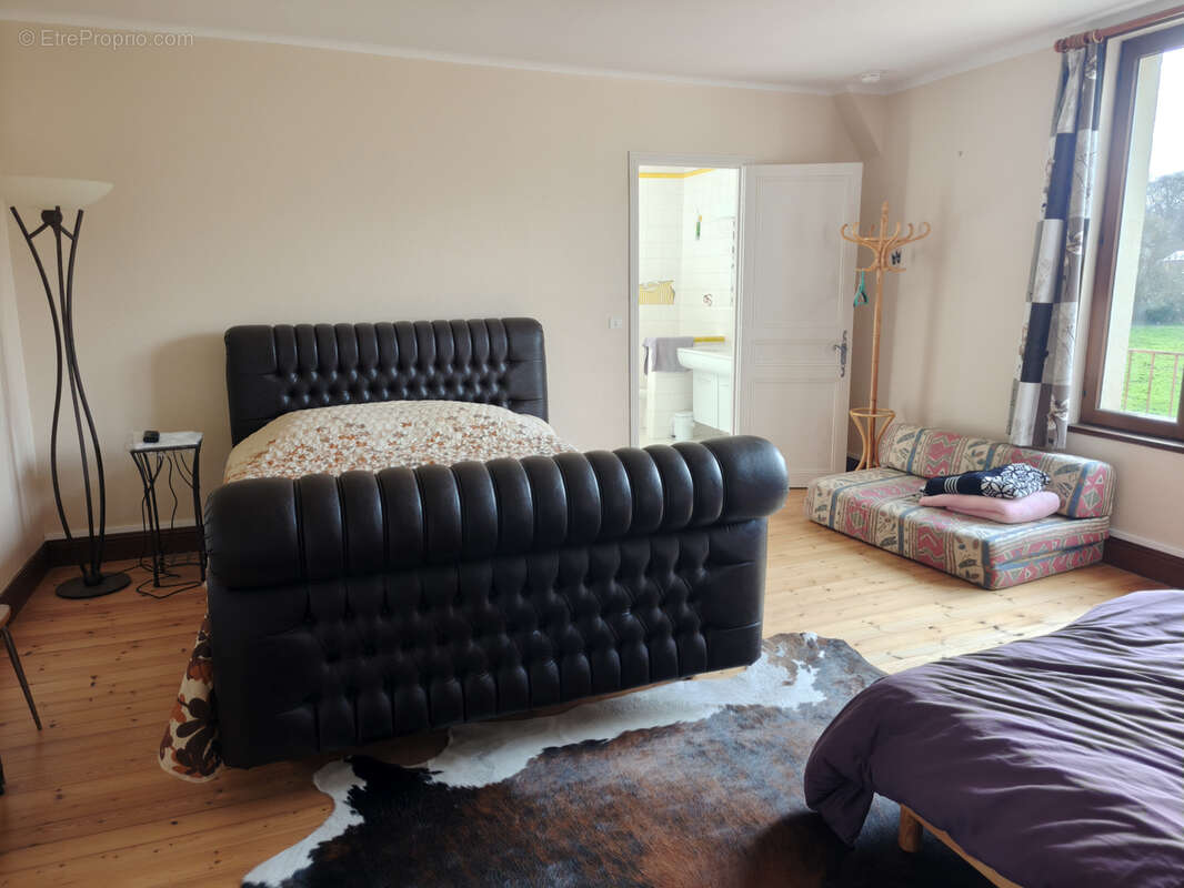 Maison à MONTREUIL-L'ARGILLE