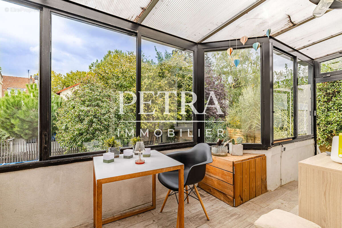 Maison à L&#039;HAY-LES-ROSES