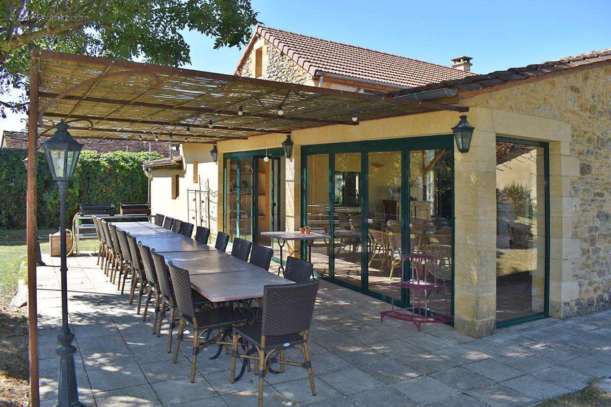 Propriété les Eyzies De Tayac Sireuil 297 m2 - photo 8