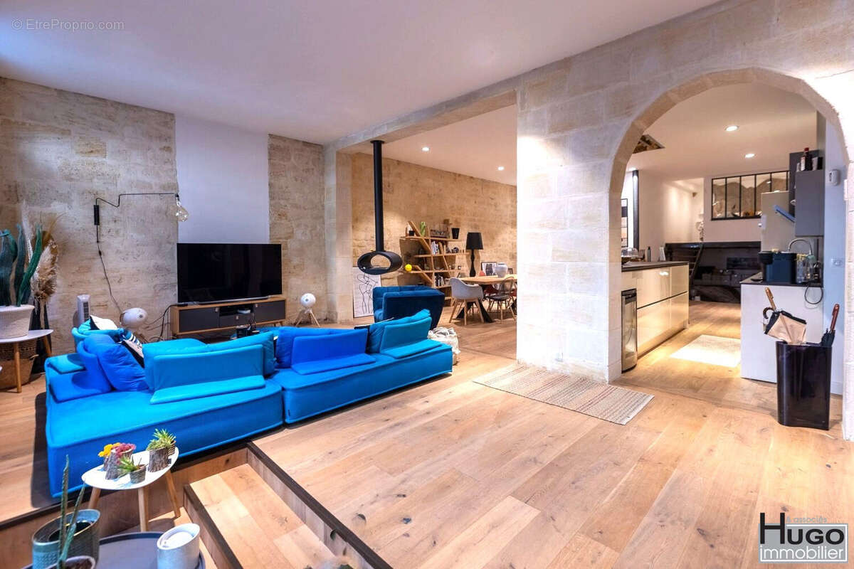 Bordeaux- coeur chartrons- loft ou bureau 119m² + parking sur les quais ! - photo 5