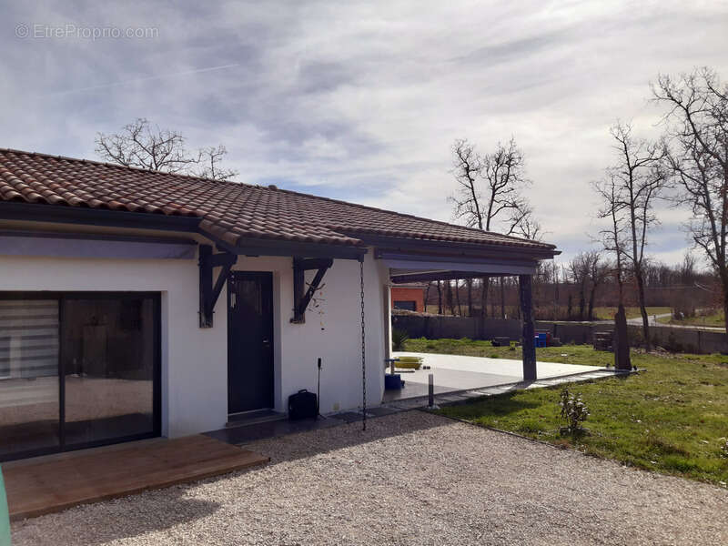 Maison à MONTDOUMERC