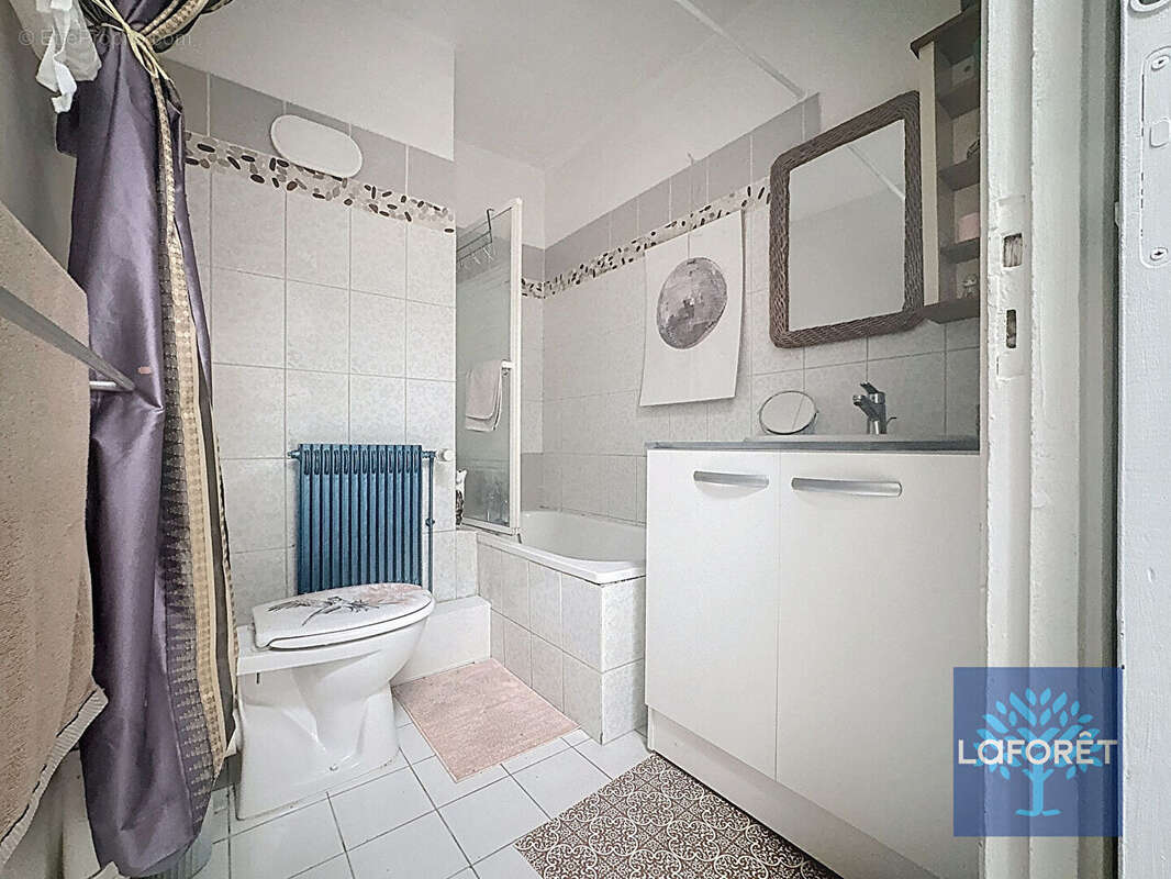 Appartement à CHILLY-MAZARIN