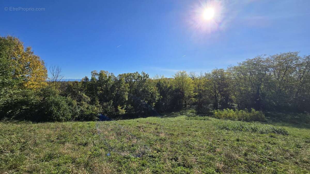 Terrain à CALMONT