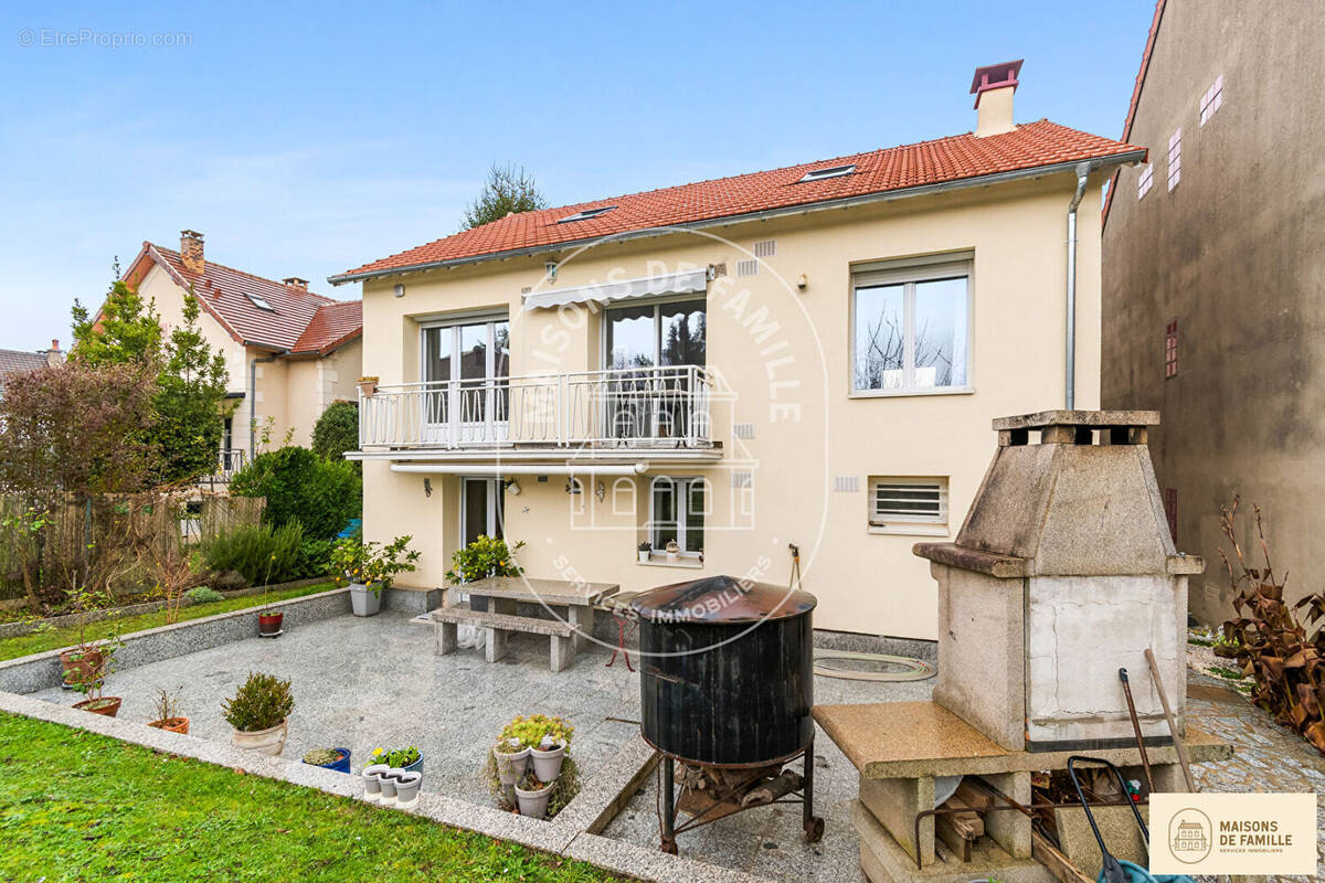Maison à RUEIL-MALMAISON
