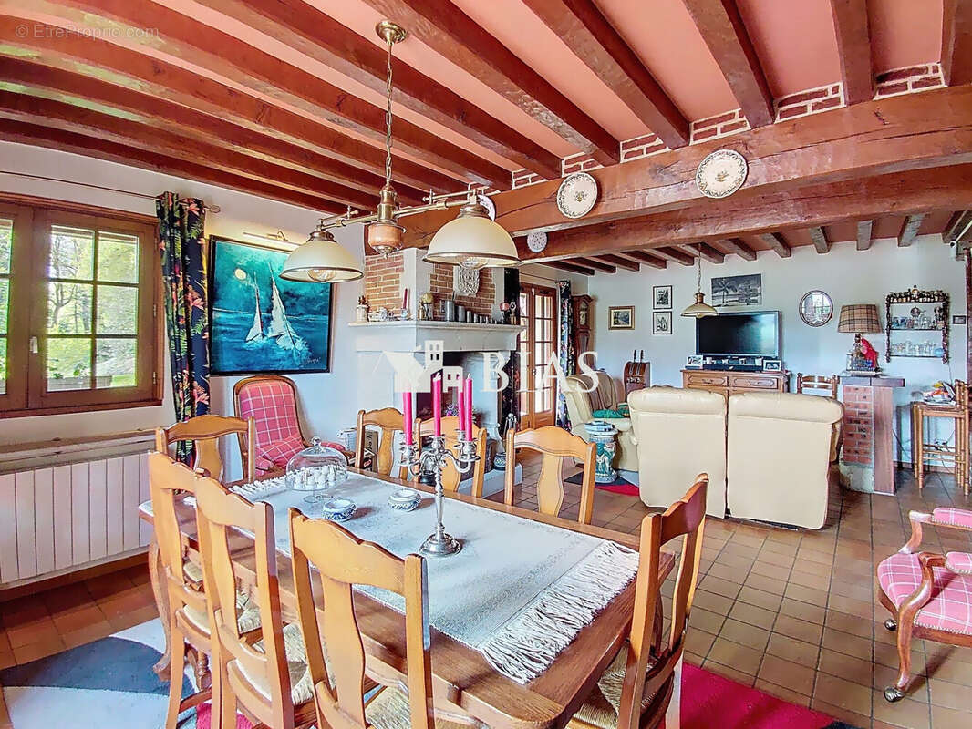 Maison à BOURG-ACHARD