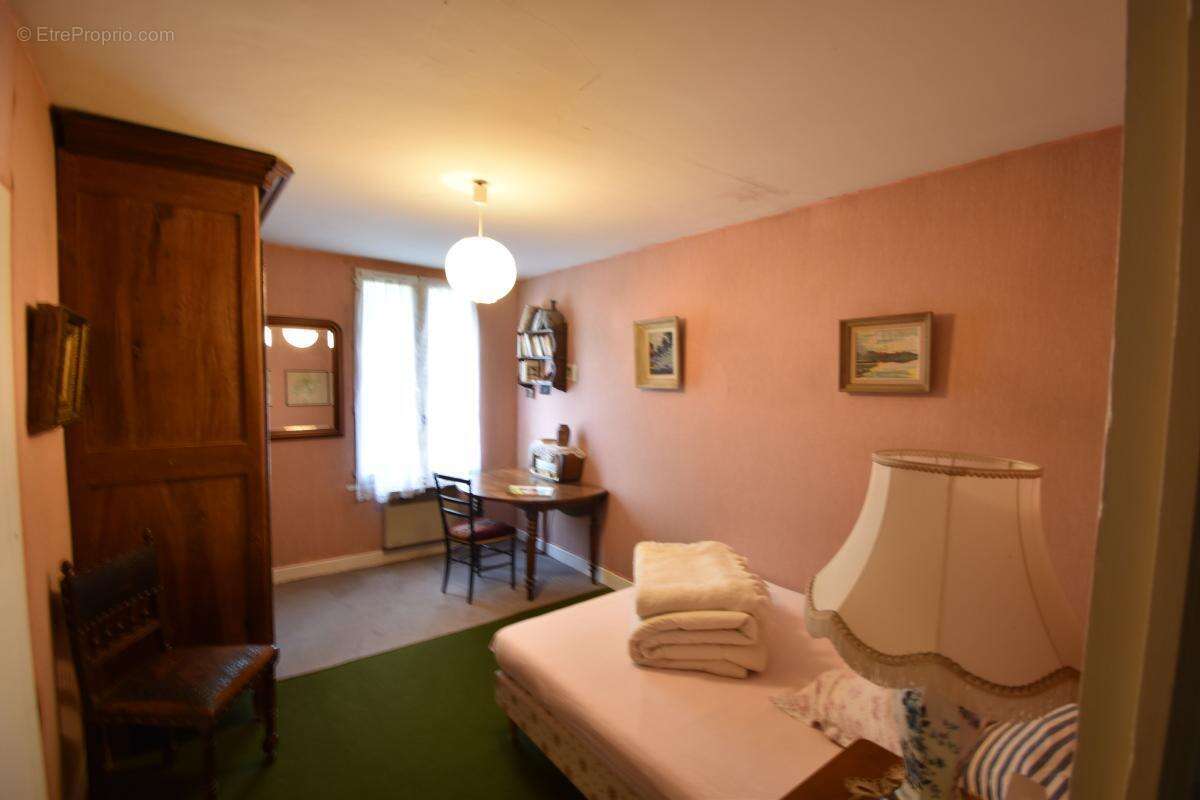 Maison à POUILLY-SUR-LOIRE