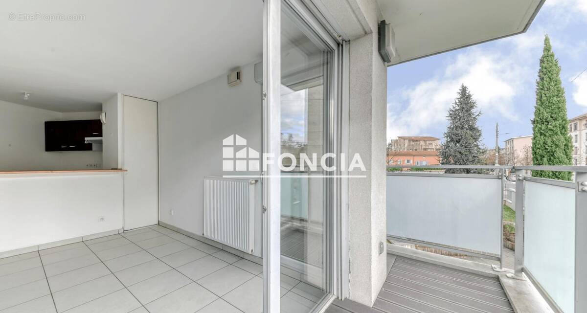 Appartement à TASSIN-LA-DEMI-LUNE