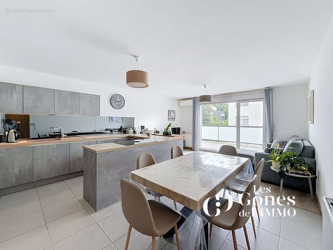 Appartement à CRAPONNE
