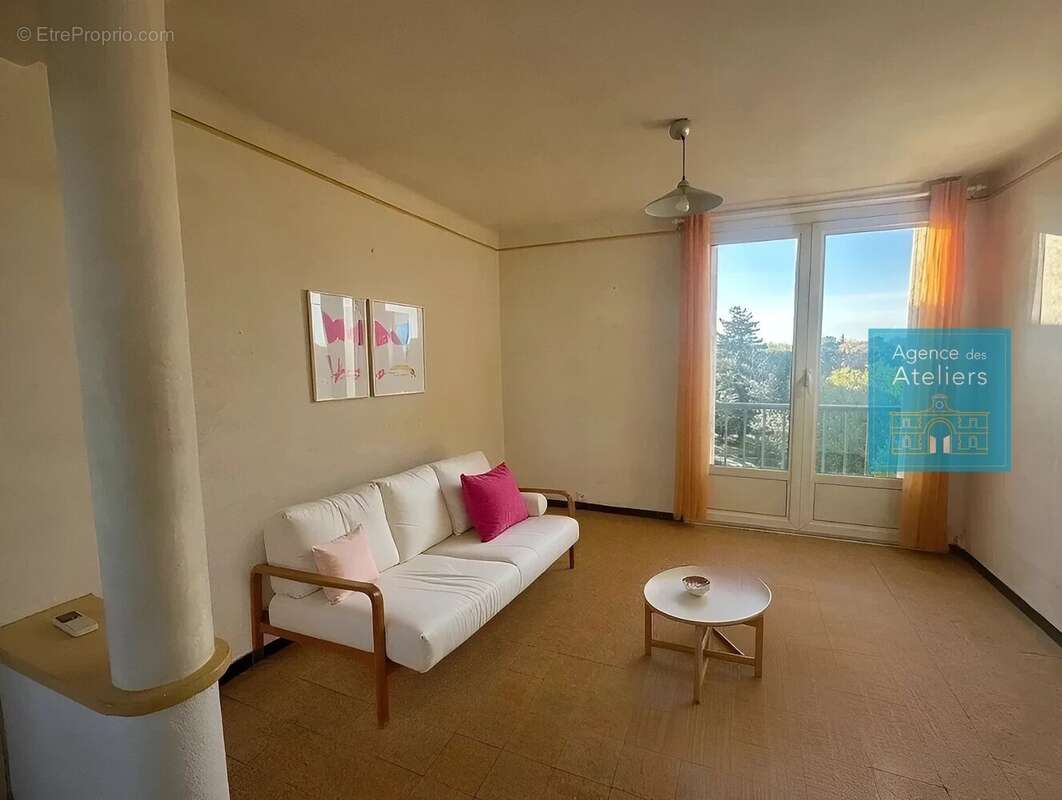 Appartement à ARLES