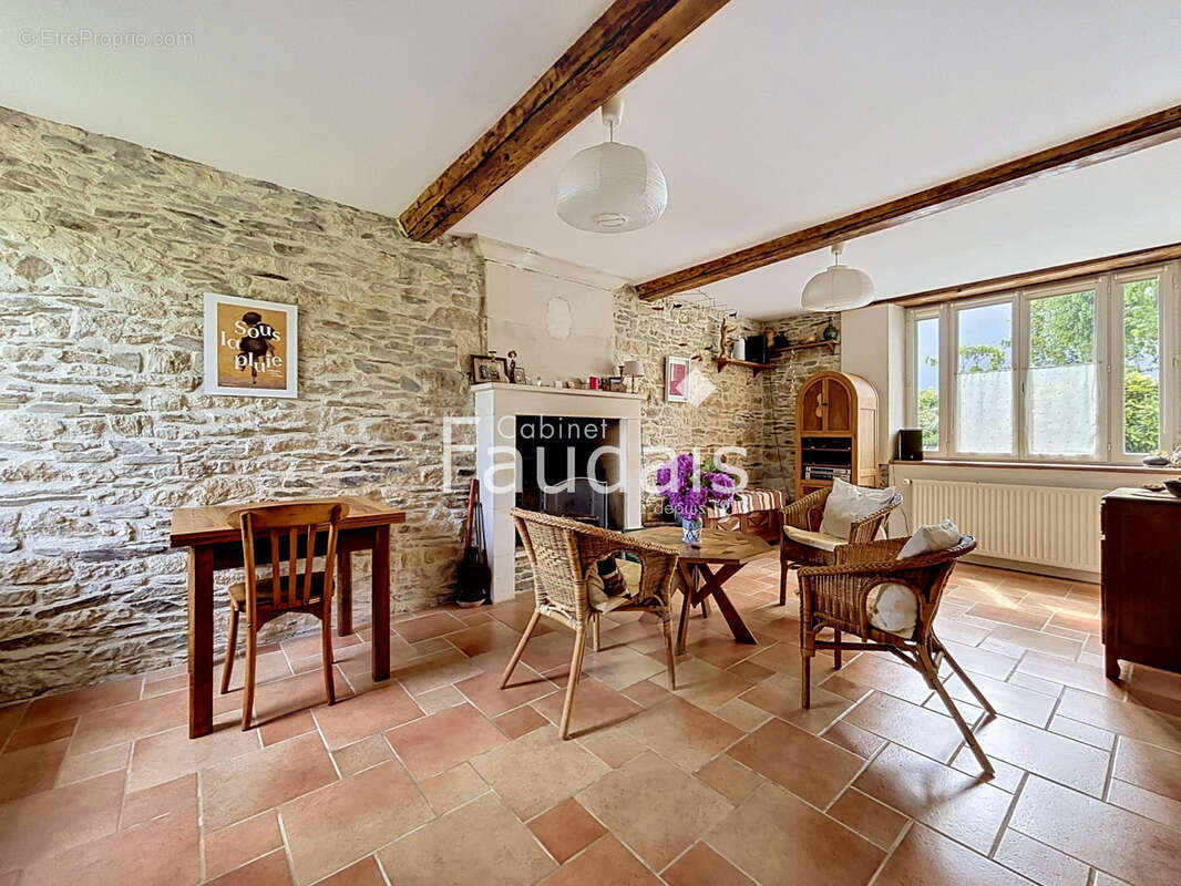 Maison à EVRECY
