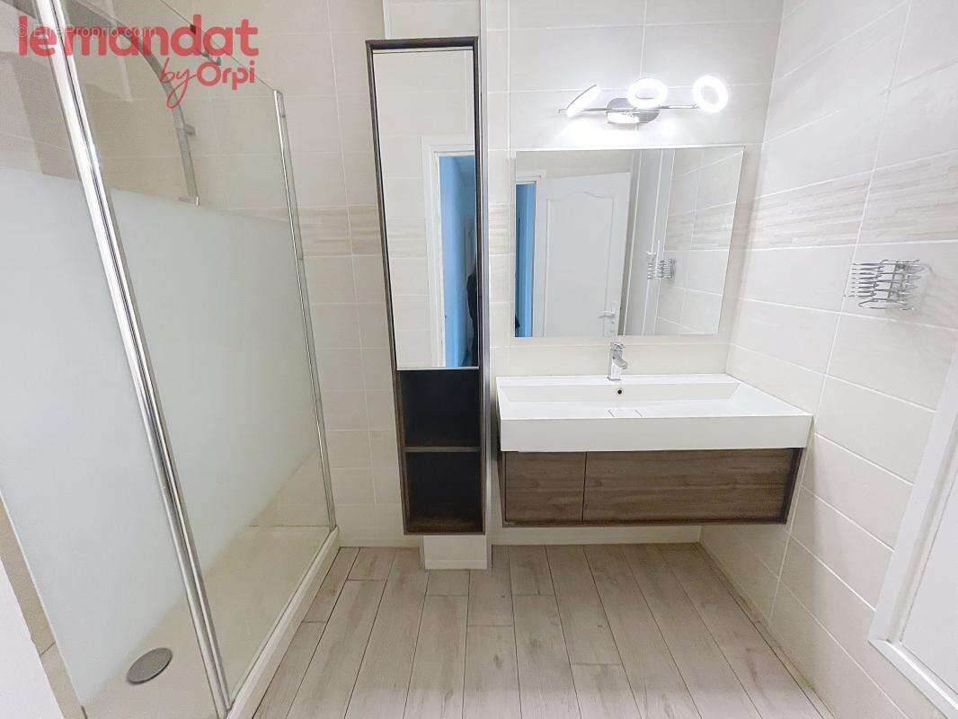 Appartement à AUBERGENVILLE