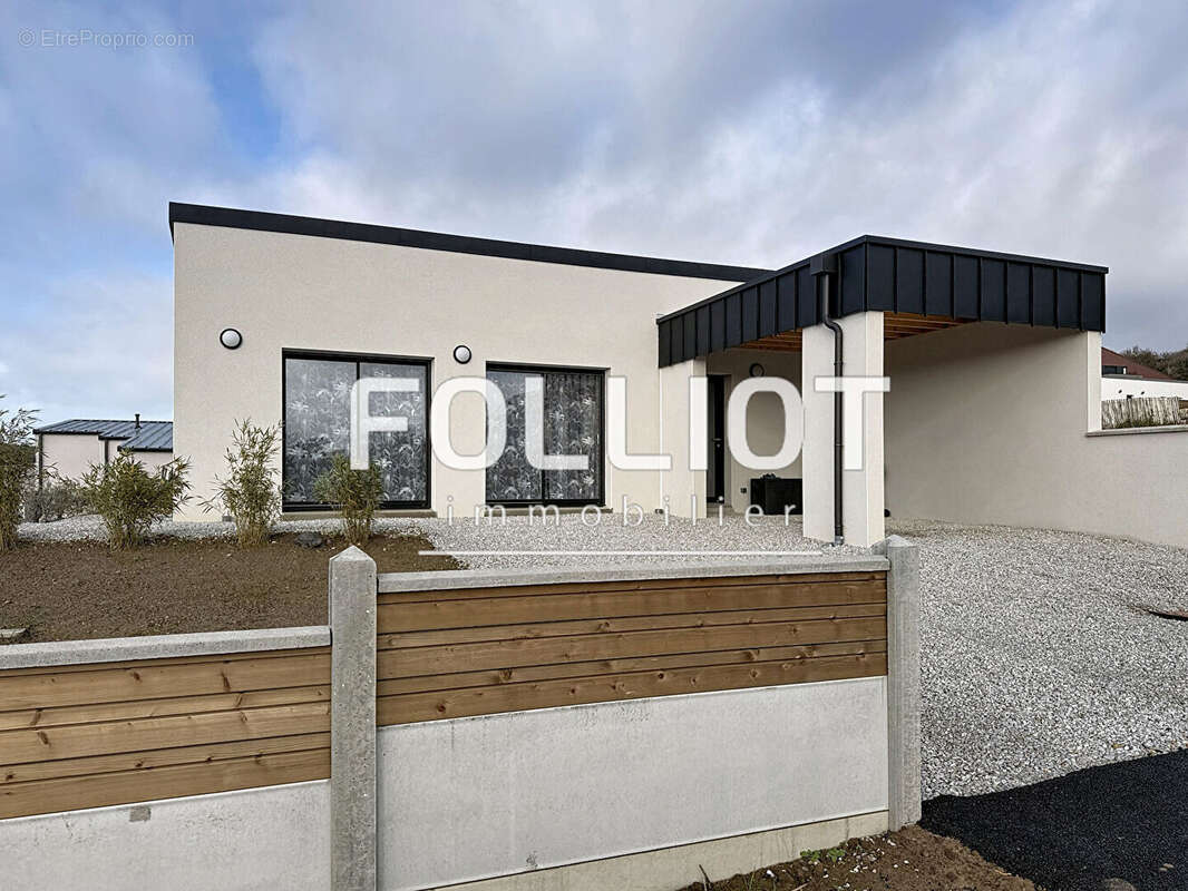 Maison à SAINT-GEORGES-DE-LA-RIVIERE