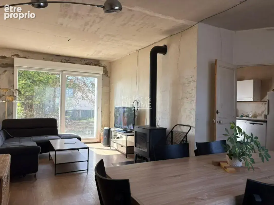 Longère de caractère – beaucoup de potentiel – terrain de 1 209 m² - photo 2