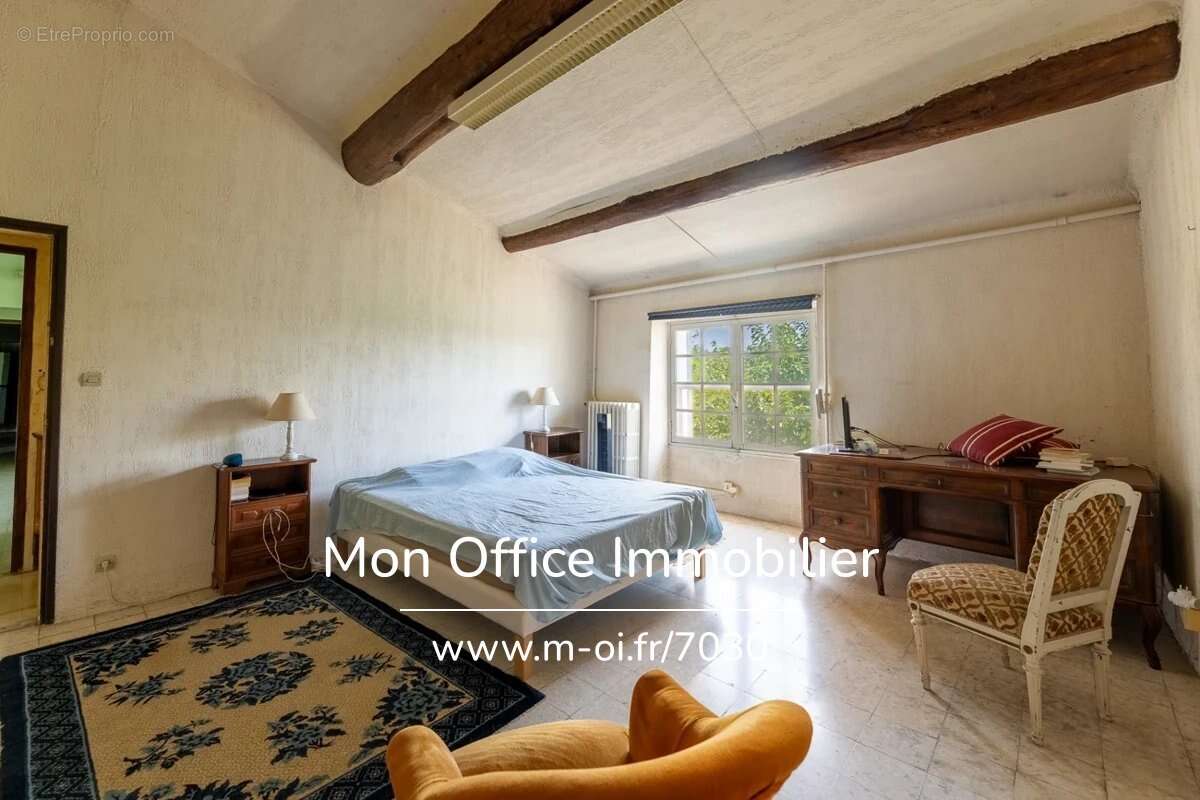 Référence : 7030-ABO - Vaste domaine 40 hectares + 2 Maisons de 500 m2 et 85 m2 + divers bâtis - photo 7