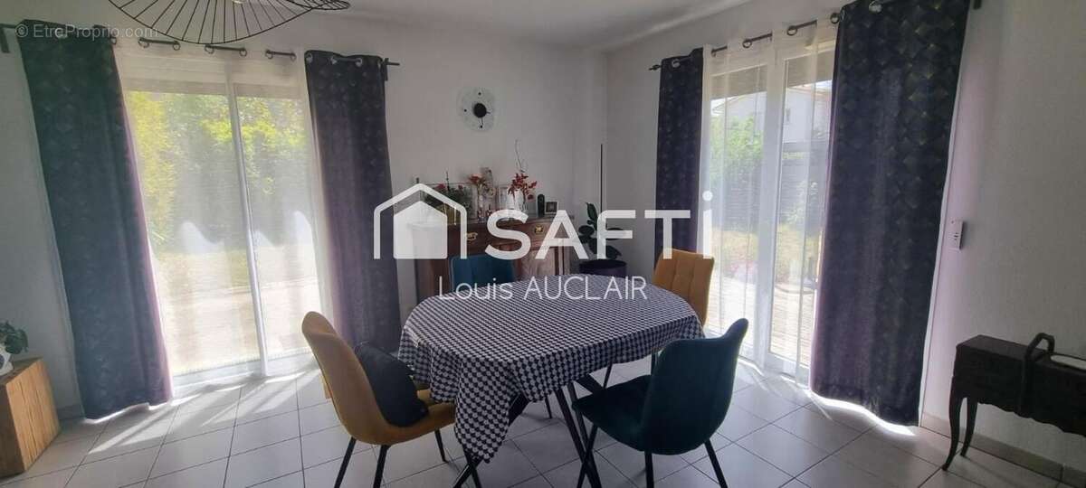 Maison 88 m² à La Salvetat-Saint-Gilles  - photo 2