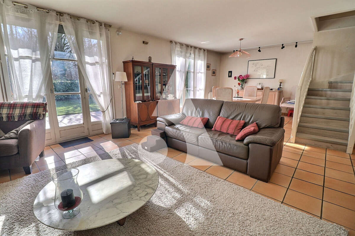 Maison à FRANCONVILLE