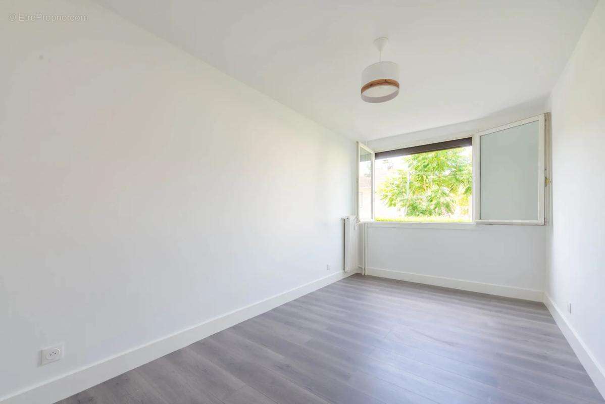 Appartement de 4 pièces de 70 m² à Bezons - photo 7