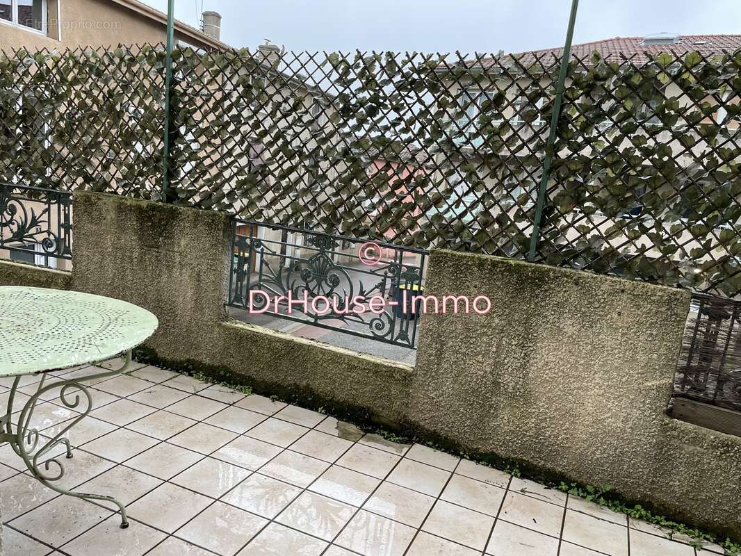 Maison à SAINT-PAUL-EN-JAREZ