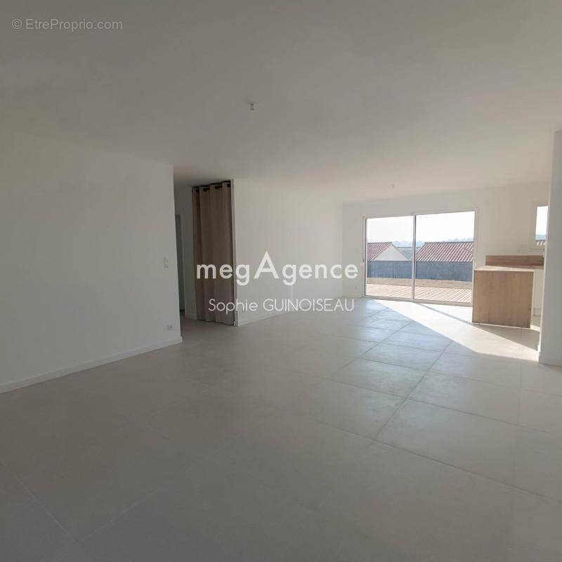 Maison à TOUTLEMONDE