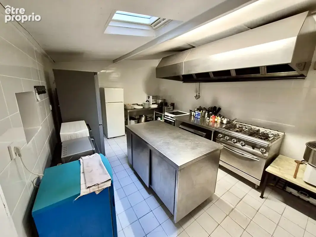 Local commercial à usage de restaurant 80.92 m2 en plein coeur de Lyon. - photo 6