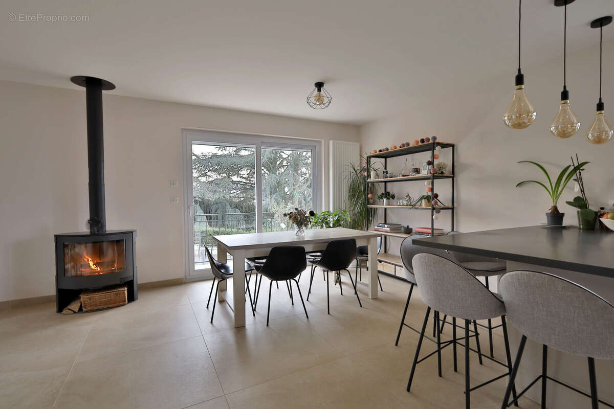 Maison à SAINT-JUST-CHALEYSSIN