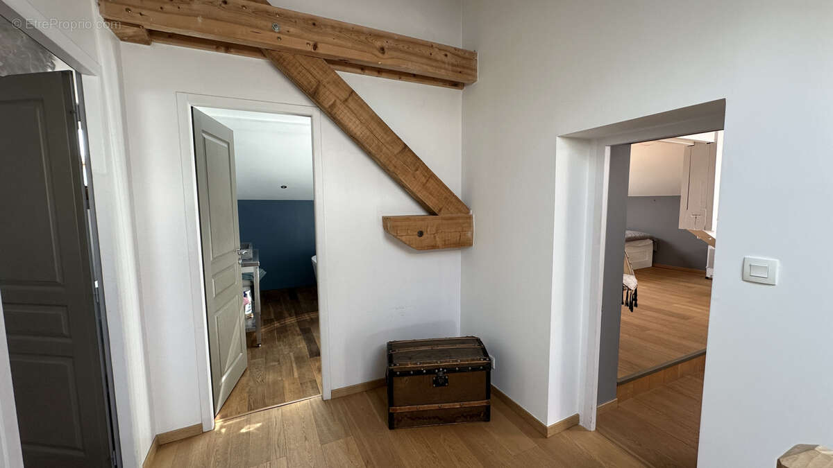 Maison à FLEURIEUX-SUR-L'ARBRESLE