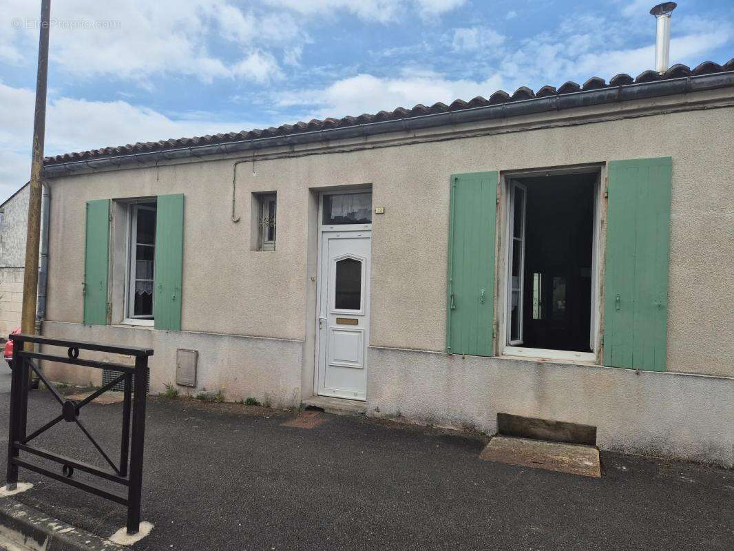 Maison 3 pièces de 80 m2,  Cognac - photo 9