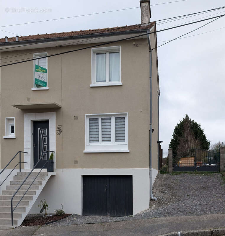 Maison à FLIXECOURT