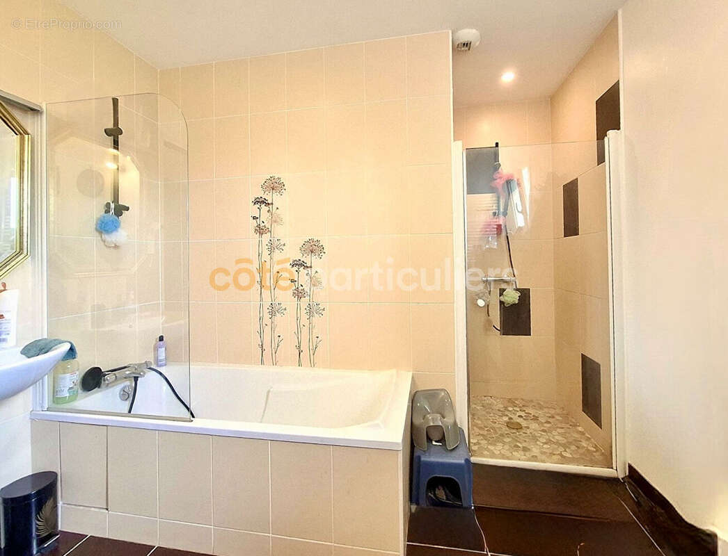 Maison à VILLEDIEU-LES-POELES