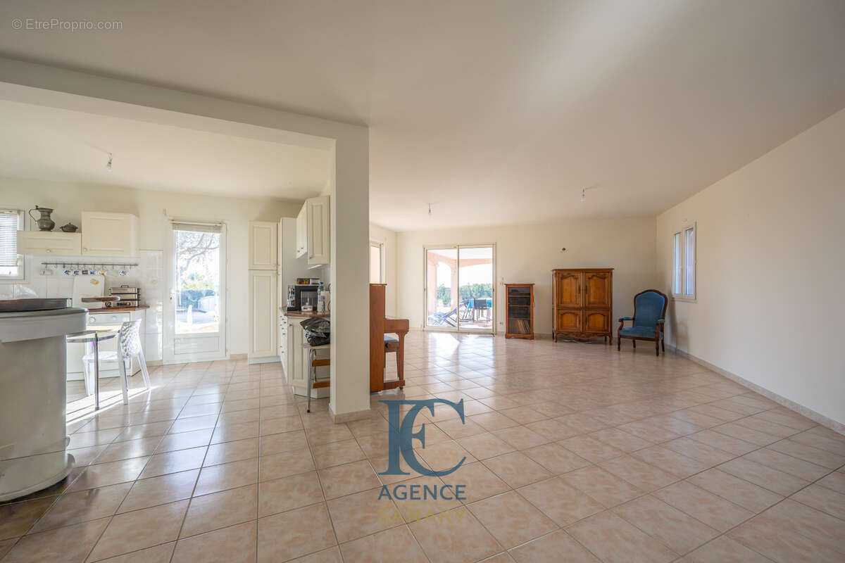 Maison à LA CADIERE-D'AZUR