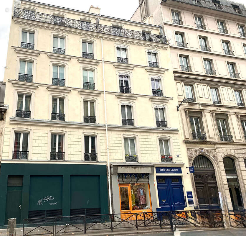 Appartement à PARIS-10E