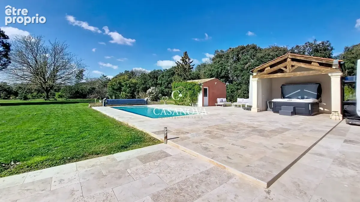 Propriété 5 hectares - Villa et dépendances :  331 m2 habitables - piscine - oliveraie - enclos chevaux - photo 6