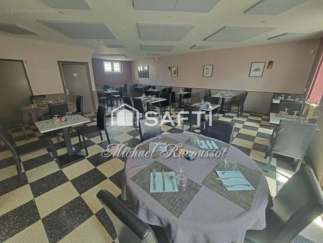 Photo 3 - Commerce à SAINT-EUSEBE