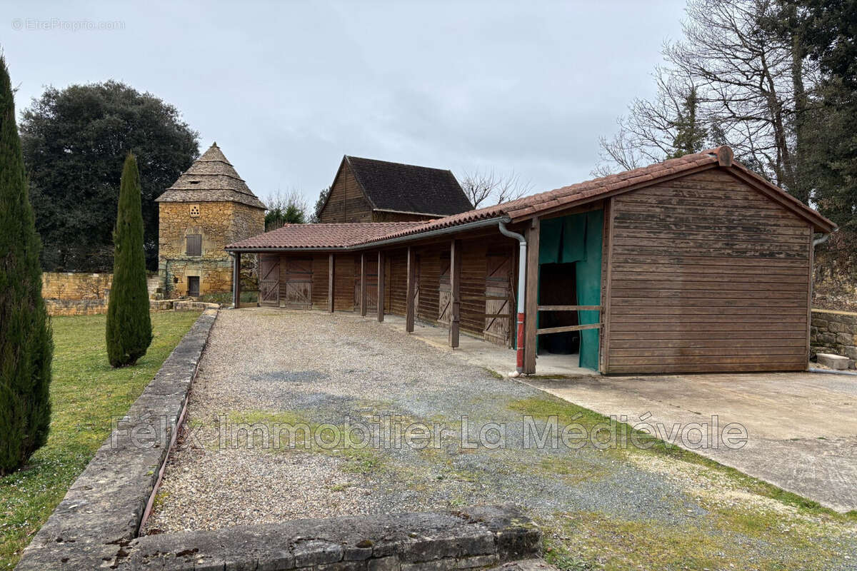 Maison à CARSAC-AILLAC