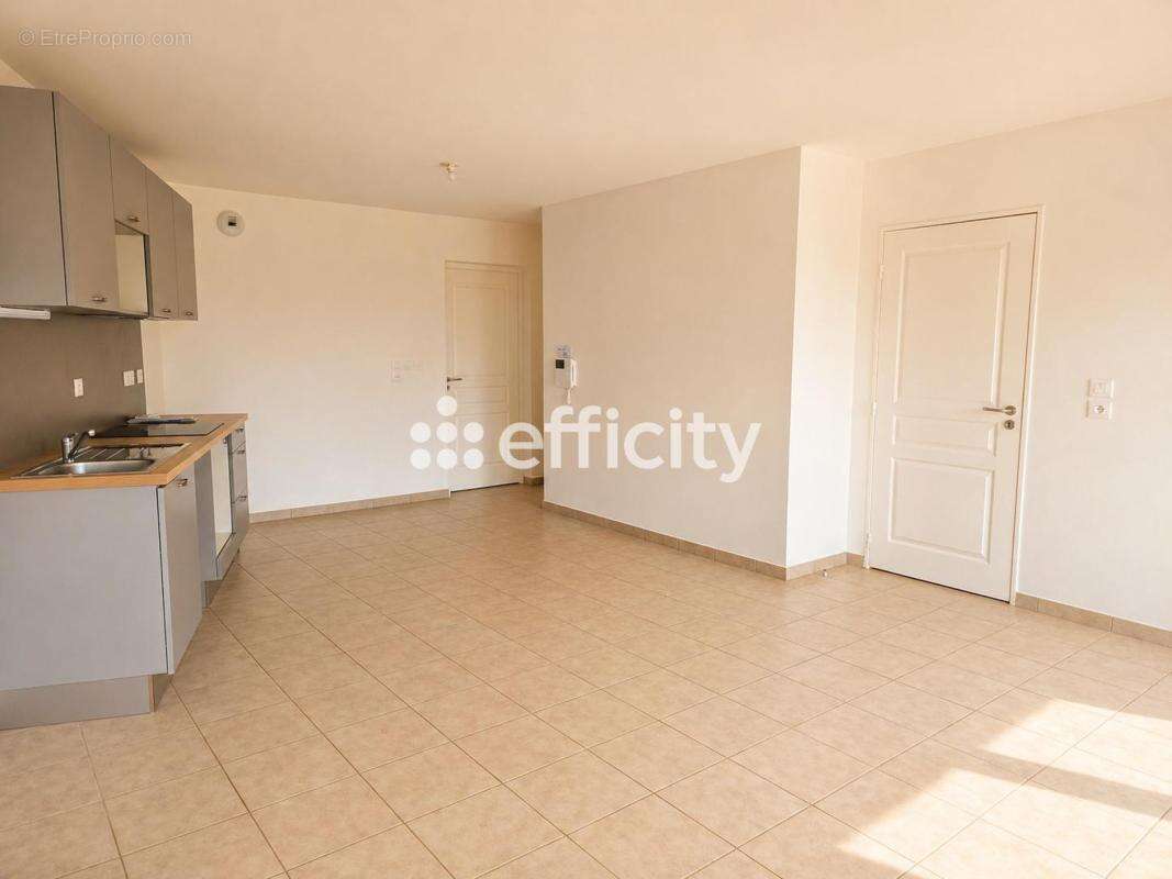 Appartement à OUISTREHAM