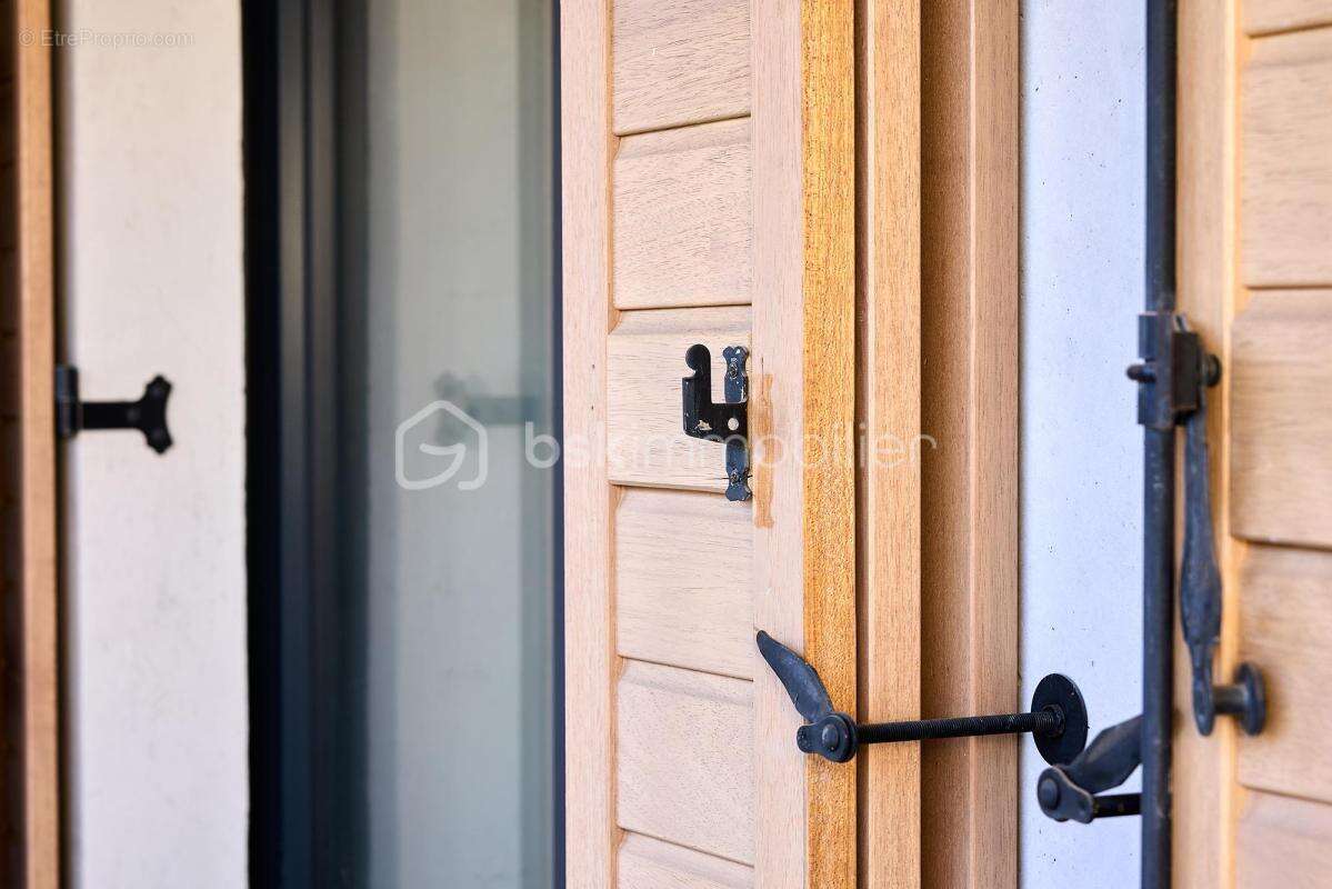 Appartement à BORMES-LES-MIMOSAS