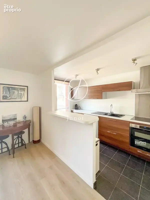Lille - CENTRE - Appartement à vendre - 84,18m²  loi carrez - 2 chambres - Terrasse - Ascenseur - Possibilité parking - photo 11
