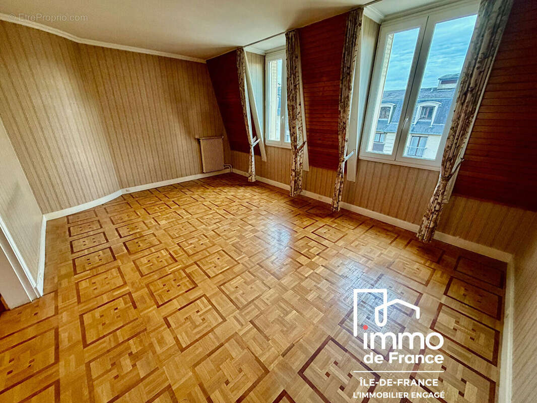 Appartement à VERSAILLES