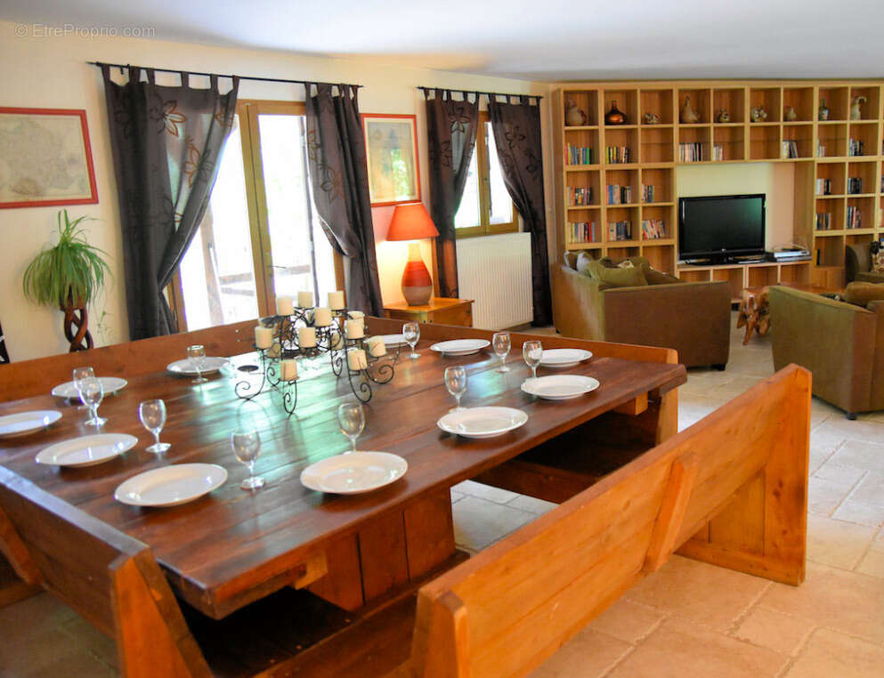 Maison à MONTPON-MENESTEROL