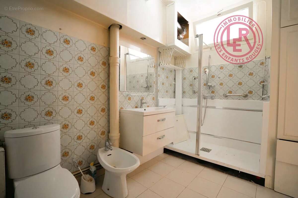 Appartement à PARIS-10E