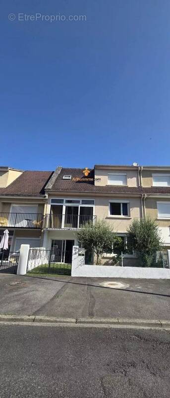 Maison à LOURDES