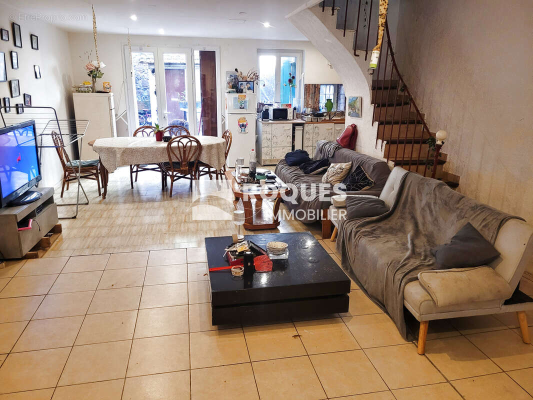 Appartement à LE BOUSQUET-D'ORB