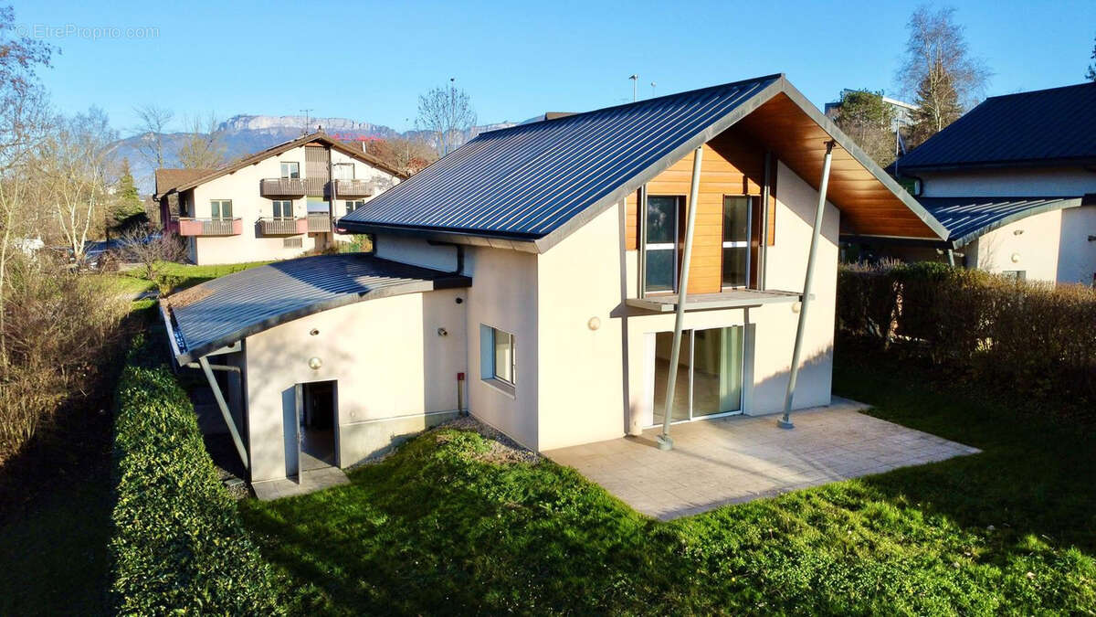 Maison à CRAN-GEVRIER
