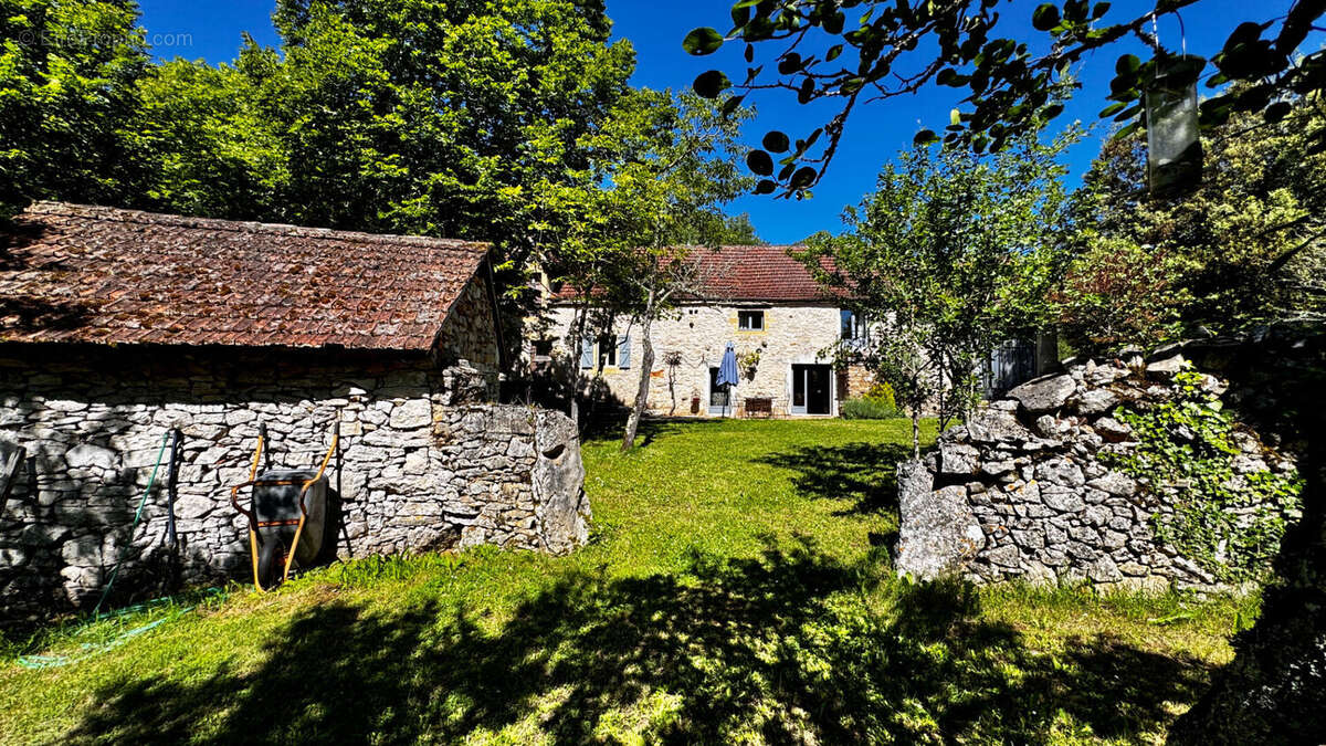 Maison Limogne-en-quercy 5 pièce(s) 180 m2 - photo 11