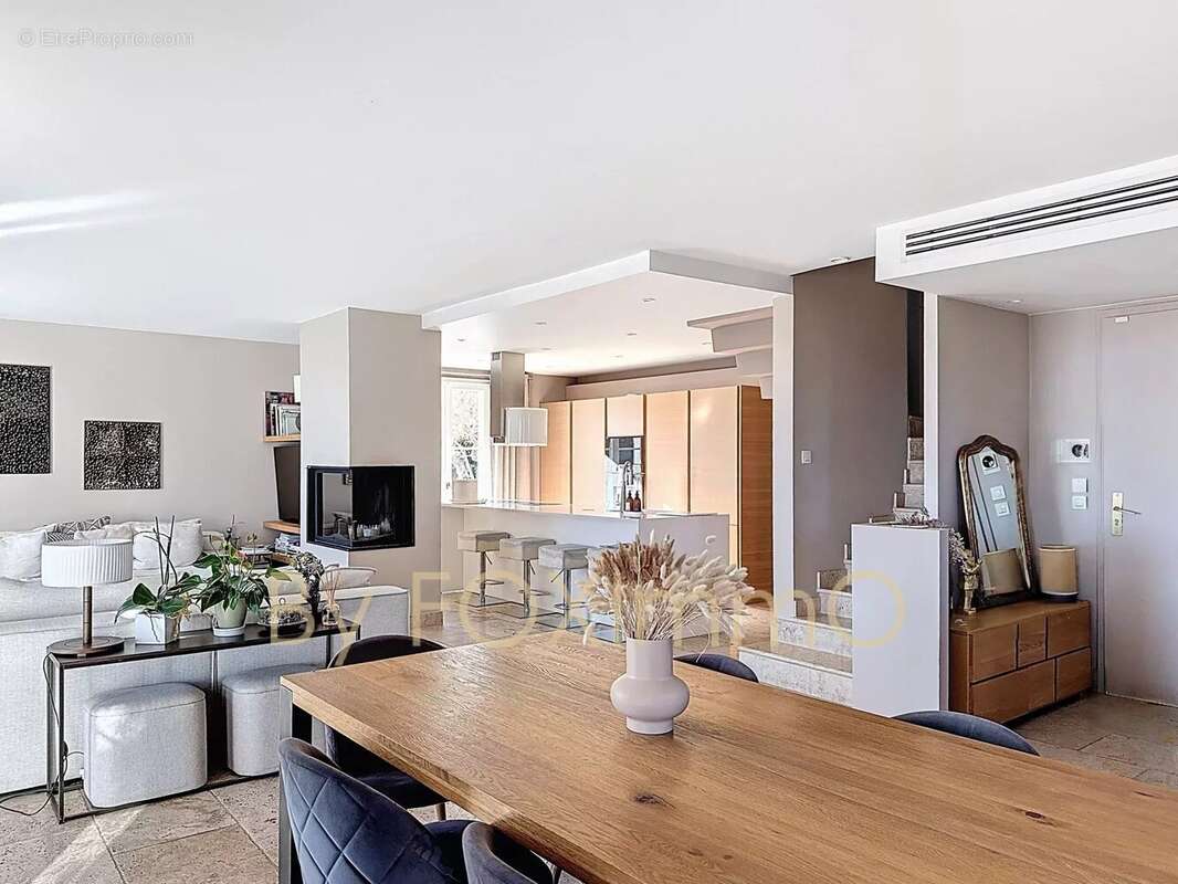 Maison à VILLENEUVE-LOUBET